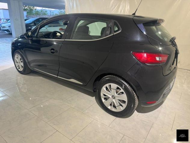 RENAULT CLIO 2018 1.5 DCI 75 CV X NEOPATENTATI - Foto 5