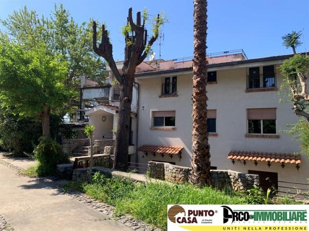 Appartamento ristrutturato in villa con terrazzo e giardino condominiale – Mondello, Fondo Anfossi - Foto 7
