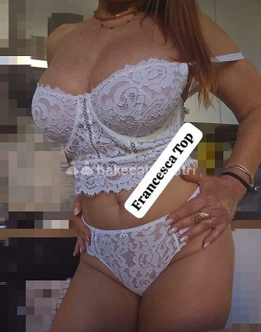 NEW FRANCESCA ITALO-PORTOGHESE TOP, DIVINA ROSSA, GRAN CLASSE, ESEGUO MASSAGGI - Foto 5 Tel:3348252170