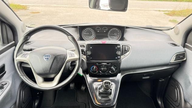 Lancia Ypsilon 1.0 FireFly 5 porte S&S Hybrid Gold - Foto 8