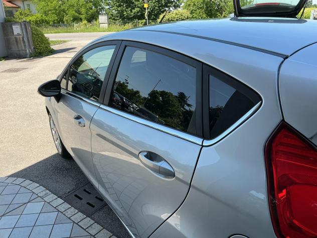 Ford Fiesta 1.4 GPL Neopatentati - Foto 5