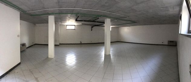 Magazzino in Affitto a Albaretto della Torre - Foto 2