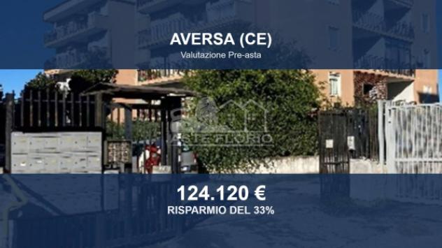 Immobile in asta di 159 m², box auto in vendita a Aversa