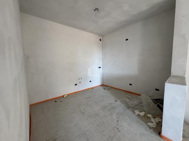 Luzzara vendesi appartamento indipendente 5 vani 135 Mq - Foto 4