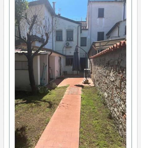 CASA INDIPENDENTE di 6 vani e di 135 mq (VIAREGGIO) rif. A1028 - Foto 9