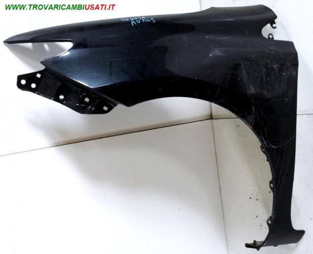 PARAFANGO ANT. S. NERO MET. 999-U1308652 Carrozzeria  Lamierati esterni  Fiancate  Parafango ant. TOYOTA - AURIS 5 porte - 01-01-2013 - 01-06-2015, TO