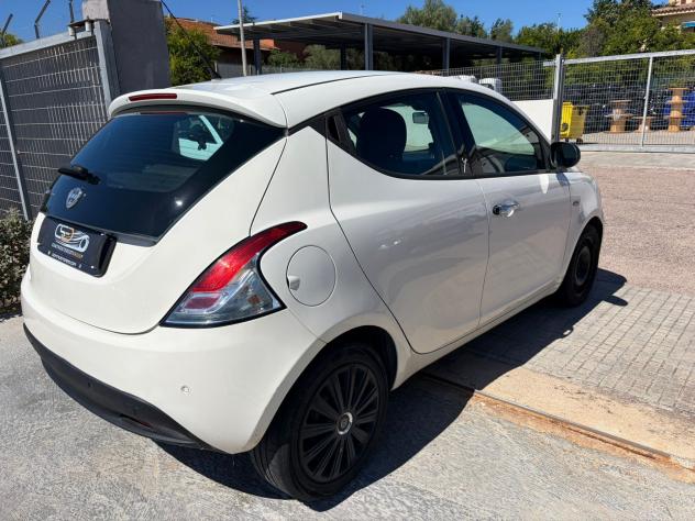 LANCIA YPSILON - NEOPATENTATI - 2 UNITDISP - Foto 8
