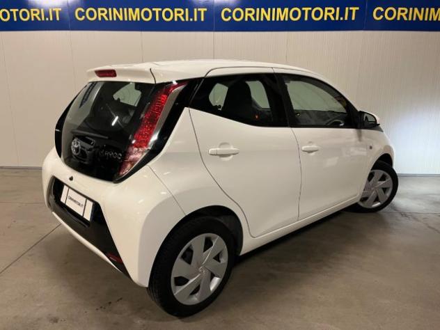 TOYOTA Aygo 1.0 VVT-i 69 CV 5 porte x-play rif. 23268592 - Foto 2