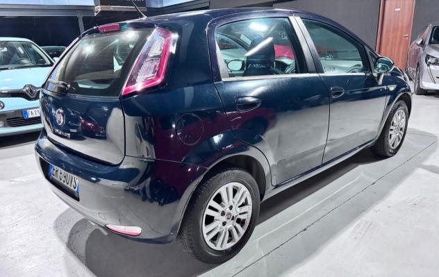 Fiat Punto Benzina Neopatentati 5 porte posti - Foto 5