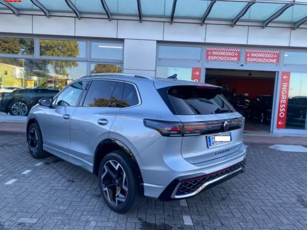 VOLKSWAGEN Tiguan 2.0 TDI 150 CV DSG R-Line rif. 24143896