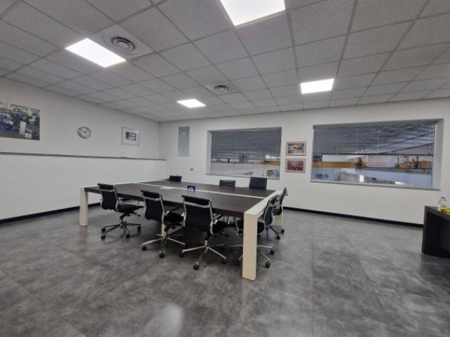 Immobile di 5670 m² con più di 5 locali in affitto a Abbiategrasso - Foto 11