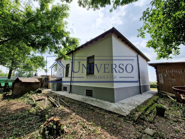 VILLETTA SINGOLA RISTRUTTURATA CON AMPIO TERRENO PRIVATO - Foto 7