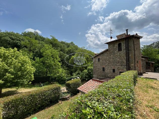 CASALE di 16 vani e di 485 mq (FIGLINE E INCISA VALDARNO) rif. V-2361