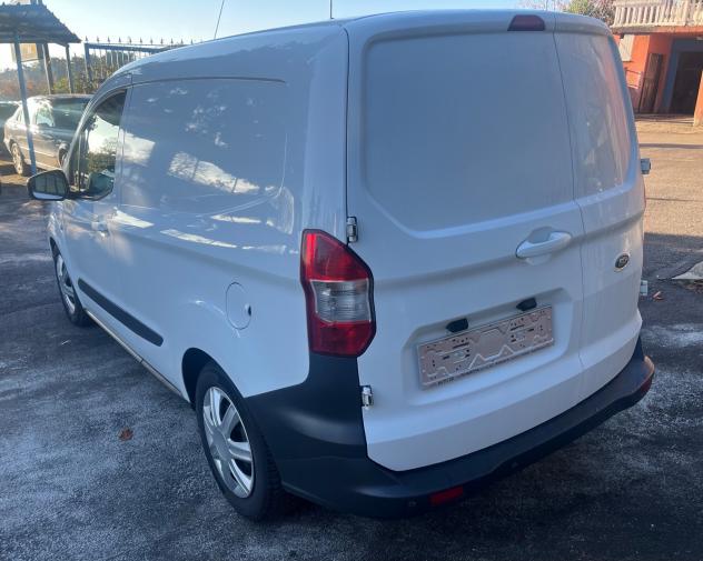 Ford Transit Courier 1.5 TDCI 75 CV-solo km 81000- - Foto 7