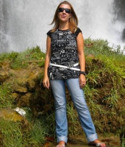 Donna di Agrigento. Fisico Magro Tel:
