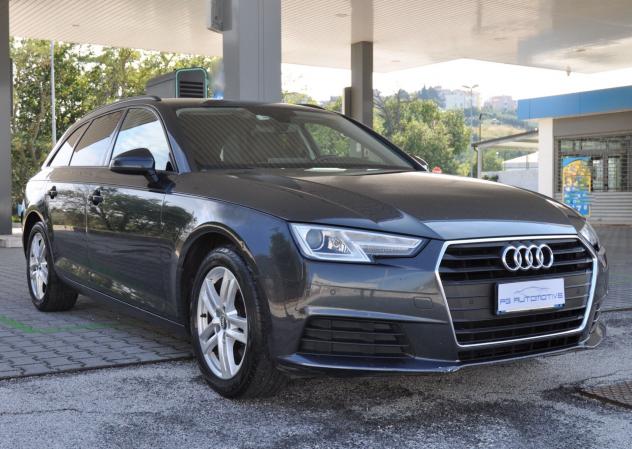 Audi A4 Avant 2.0 TDI 150 CV ultra S tronic Business - Foto 2
