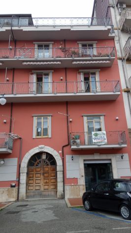 ZONA CENTRALISSIMA - Appartamento con cantina