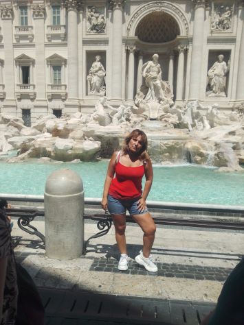 coppia di influencer con 108.000 followers su YouTube - Foto 2