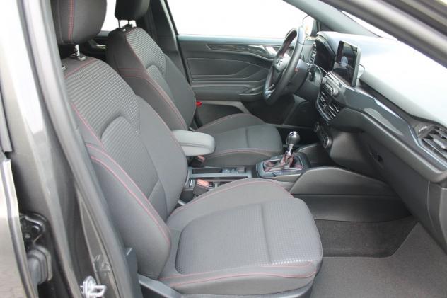 Ford Focus 1.0 EcoBoost Hybrid 125cv ST Line - Foto 9