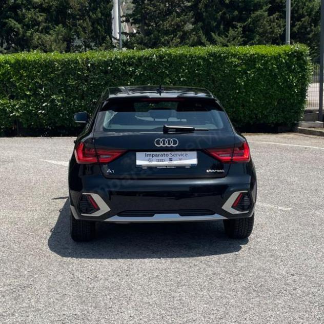 AUDI A1 allstreet (30) 1.0 TFSI S tronic 81KW/110CV rif. 23872913 - Foto 5