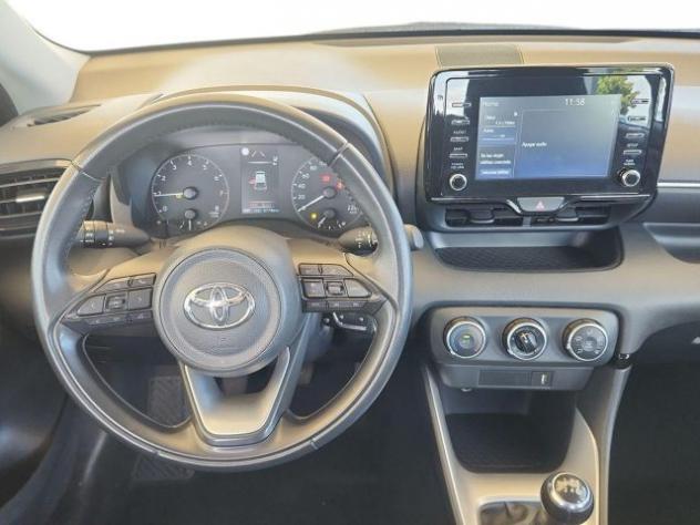 TOYOTA Yaris 1.0 5 porte Active rif. 23739159 - Foto 8