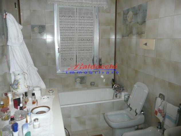 Pantano - ampio appartamento con garage e cantina - Foto 10