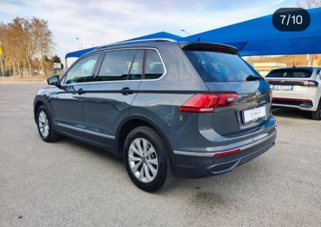 VOLKSWAGEN Tiguan 2.0 TDI 150 CV SCR DSG Life rif. 23834081 - Foto 6