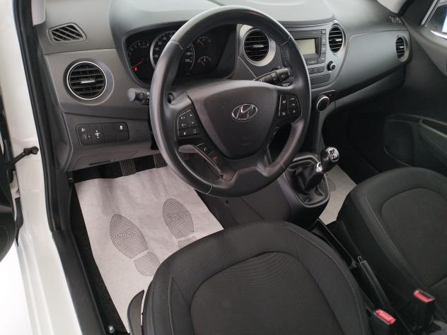 Hyundai i10 1.0 Advanced - NEOPATENTATI - Foto 8