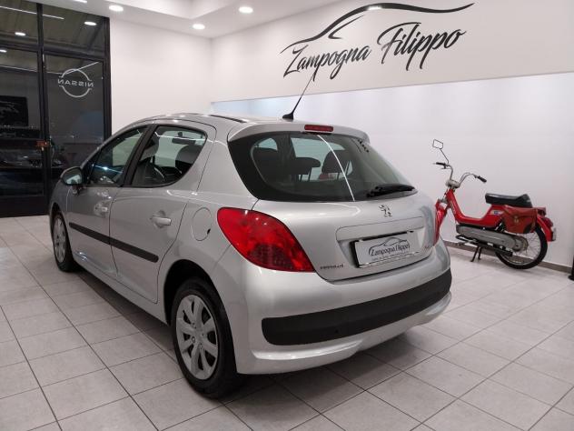 Peugeot 207 1.4 HDi 70CV 5p. XS 2009 - Foto 4