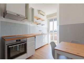 Via Micheangelo Buonarroti 15- 3 Bedroom Apartment