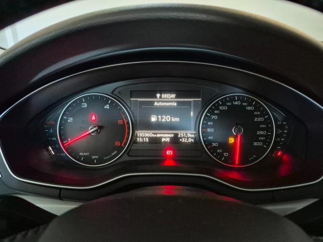 Audi A4 AVANT 2.0 TDI 150CV S-TRONIC LED NAVI MMI KEYLESS AUDI DRIVE SELECT - Foto 3