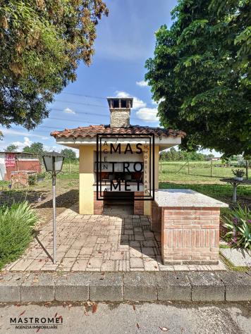 VILLA di 11 vani e di 300 mq (ALTOPASCIO) rif. 3442 - Foto 2