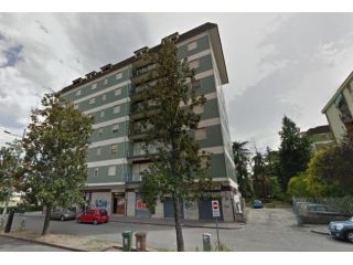 SINGOLA A STUDENTESSE/LAVORATRICI - COMMENDA (centro)