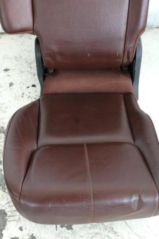 68003120AA SEDILE POSTERIORE DESTRO SECONDA FILA IN PELLE JEEP COMMANDER 5.7 B 4X4 240KW AUT 5P (2006) RICAMBIO USATO - Foto 4