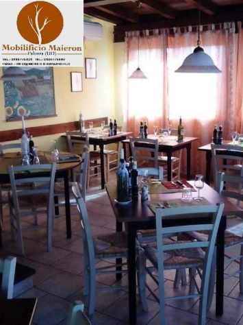 Tavoli e sedie bar ristorante nuovi in legno - Foto 2