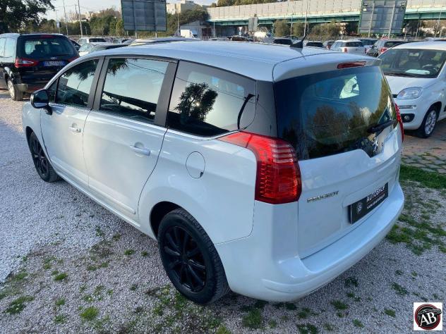 PEUGEOT - 5008 - 1.6 8V e-HDi 112CV S.&S. c.r. Fel. - FINANZIABILE - Foto 7
