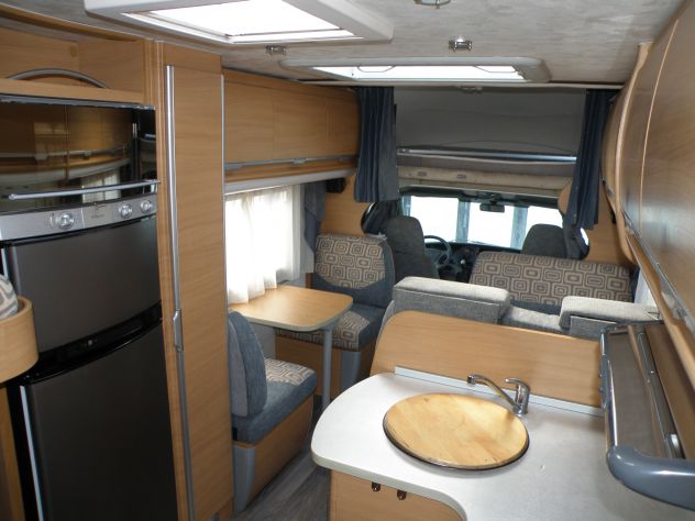 CAMPER MANSARDATO MOBILVETTA IDEALE PER FAMIGLIE - Foto 9