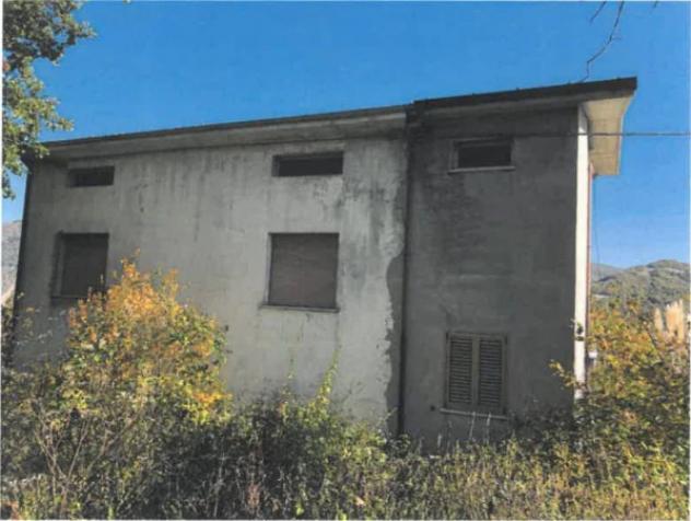 Immobile in asta di 291 m² con più di 5 locali in vendita a Cagli - Foto 2