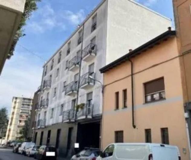 Immobile in asta di 87 m², box auto doppio in vendita a Lissone - Foto 2