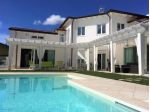 Villetta bifamiliare in affitto a Forte dei Marmi 320 mq  Rif: 1031560