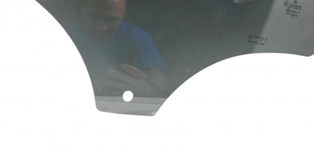 VETRO SCENDENTE POSTERIORE DESTRO MERCEDES GLA Serie (H247) A2477357600 (20) - Foto 2