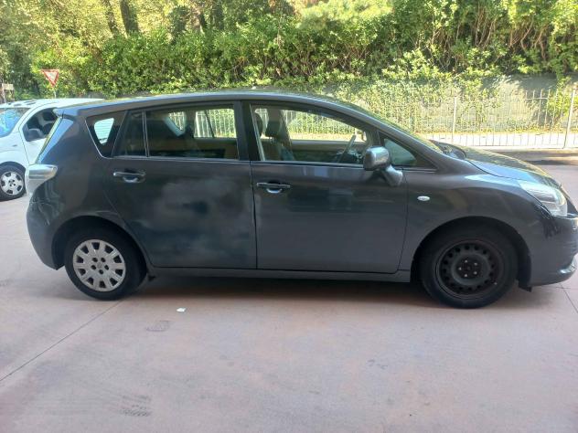Toyota Verso 2.0 D - Foto 4