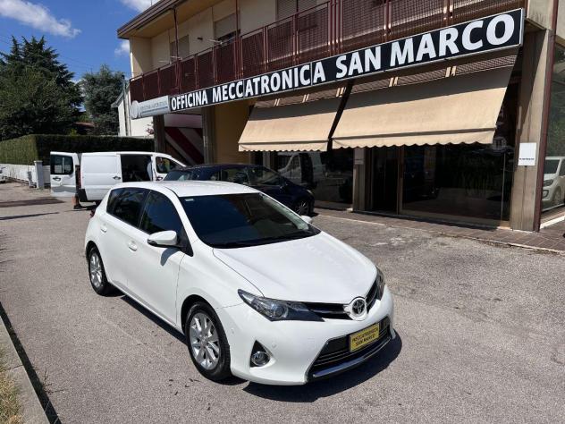 TOYOTA - Auris - TS 1.4 D-4D Lounge #TAGLIANDICERTIFICATI