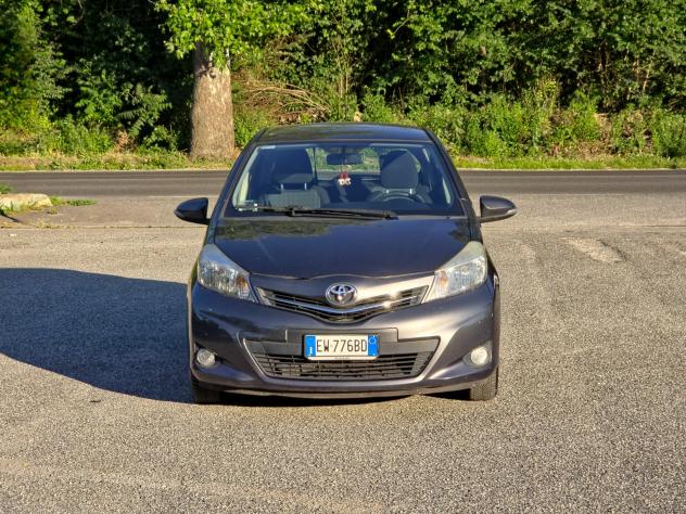 Toyota Yaris 1.0 5 porte Lounge CV-69 E5B Manuale NEO 2014 - Foto 2