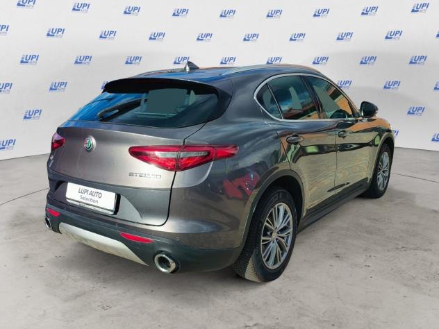 Alfa Romeo Stelvio 2.2 t Business Q4 190cv auto - Foto 4