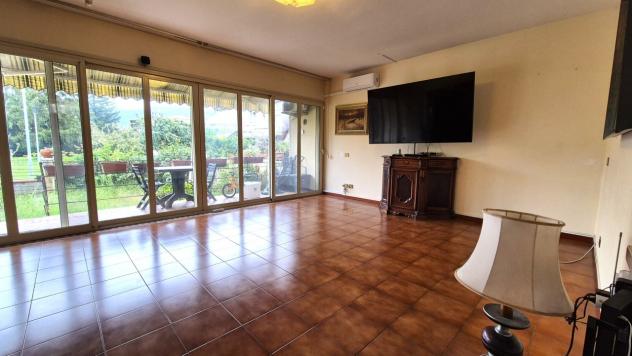 Villa a schiera in vendita a Luni