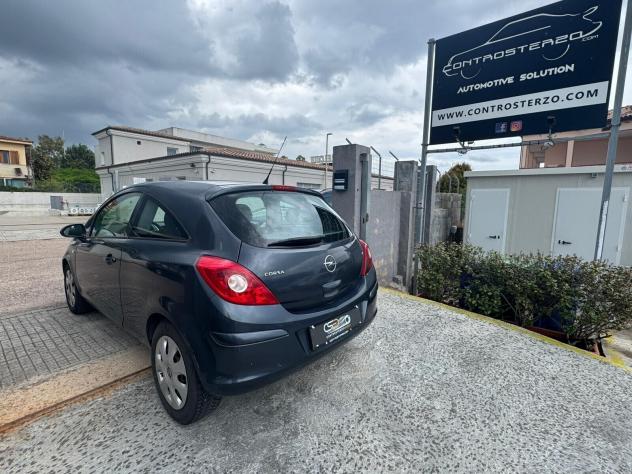OPEL CORSA CAMBIO AUTOMATICO - Foto 2