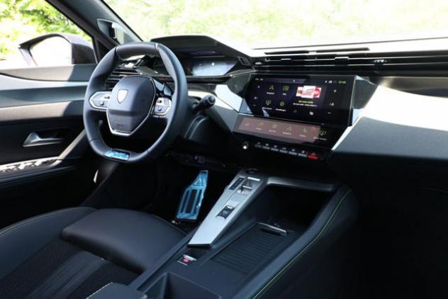 PEUGEOT 308 Hybrid 145 e-DCS6 GT Exclusive Tetto pano rif. 24085037 - Foto 7