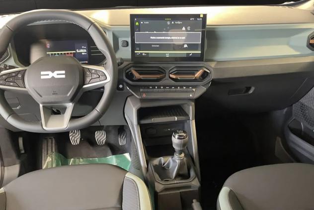 Dacia Duster 1.2 Eco-G 120cv Extreme - Foto 9