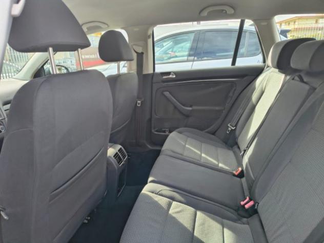 VOLKSWAGEN Golf Variant 1.6 TDI 105 CV Executive BlueMotion Technology rif. 23990126 - Foto 9